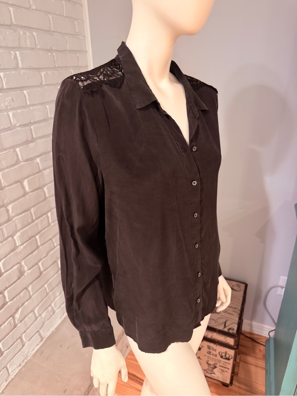 Sézane Black Silk Lace Yoke Button Front Blouse Size 44 French Chic - Picture 5 of 16